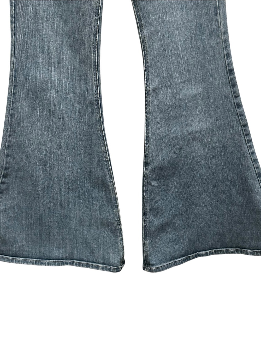 Forever 21 Women’s Flare Bell Bottom Pull On Jeans Elastic Waist Size Medium - Picture 3 of 7